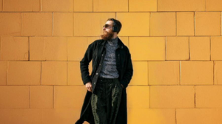 EUSF_ExtravagantOutfit